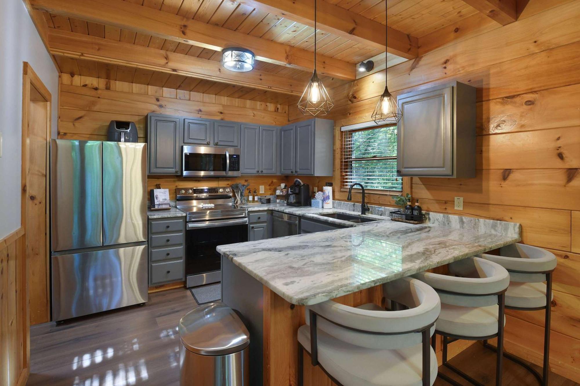 Couples In - 3 Miles To Downtown * Gatlinburg