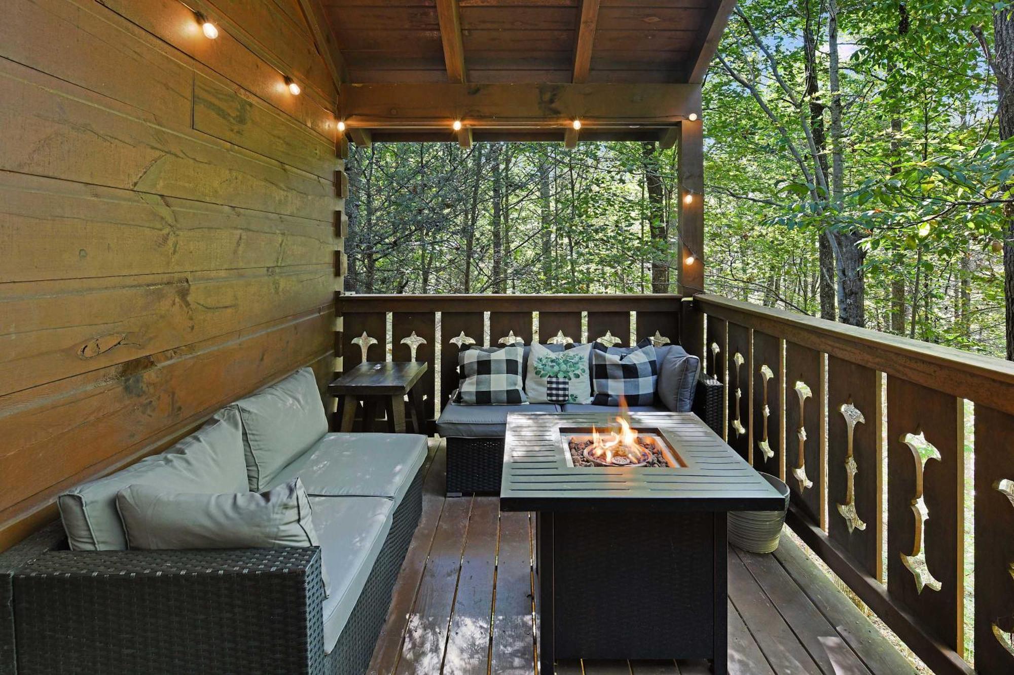 Couples In - 3 Miles To Downtown Holiday home Gatlinburg