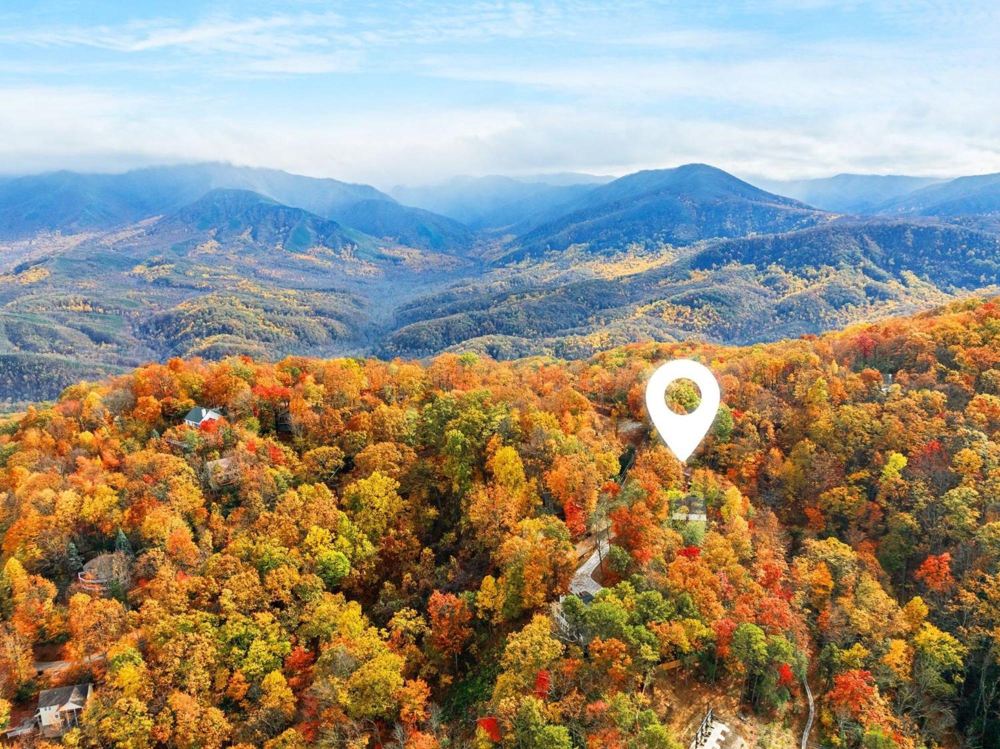 Cherokee Winds * Gatlinburg