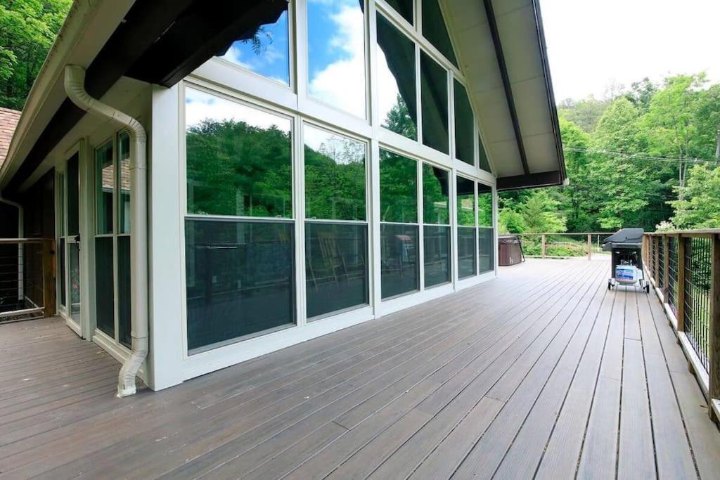 Foothills - Lrg Private - Hottub - Fireplace & Pit - Gburg 7min Chalet Gatlinburg