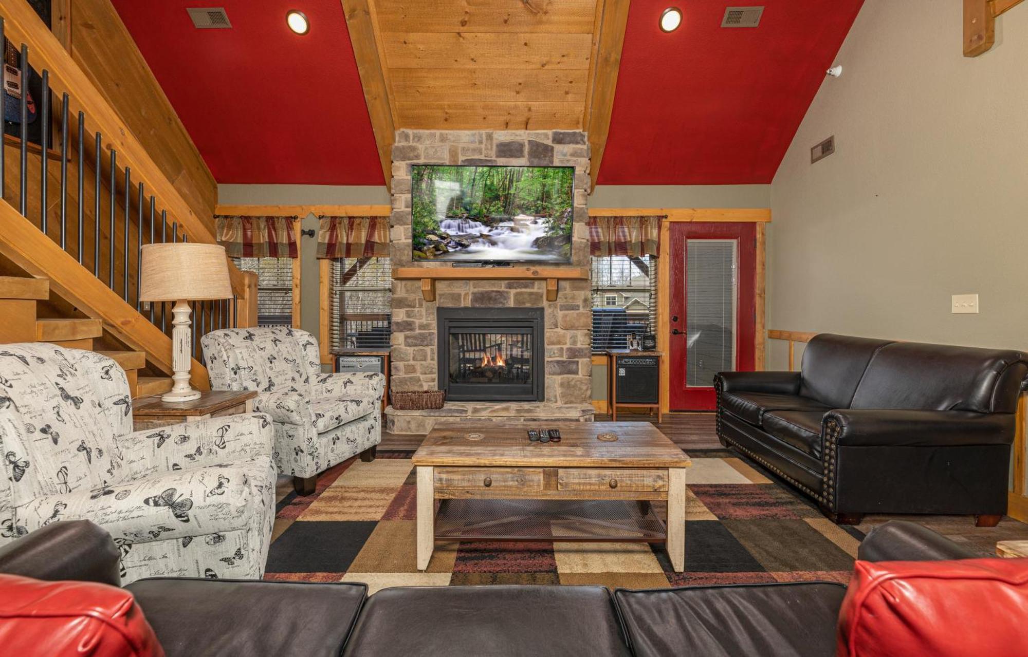 A Splash Of Blue Chalet Gatlinburg