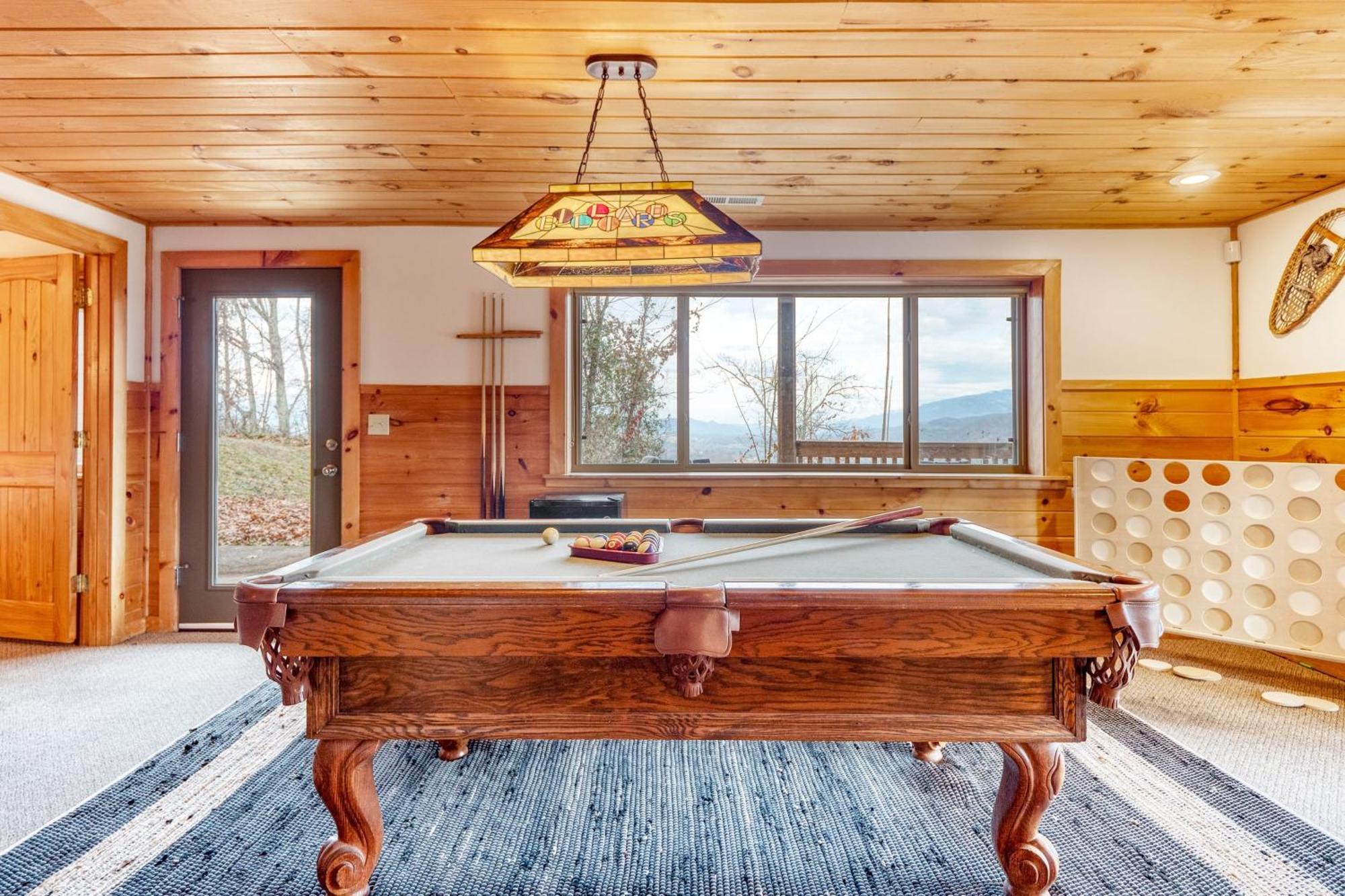 Chestnut By Avantstay Mountain W Treetop Views Hot Tub Game * Gatlinburg