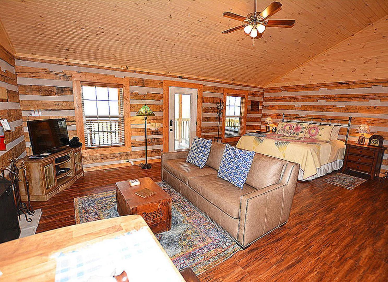 Honeymoon Hideaway Chalet