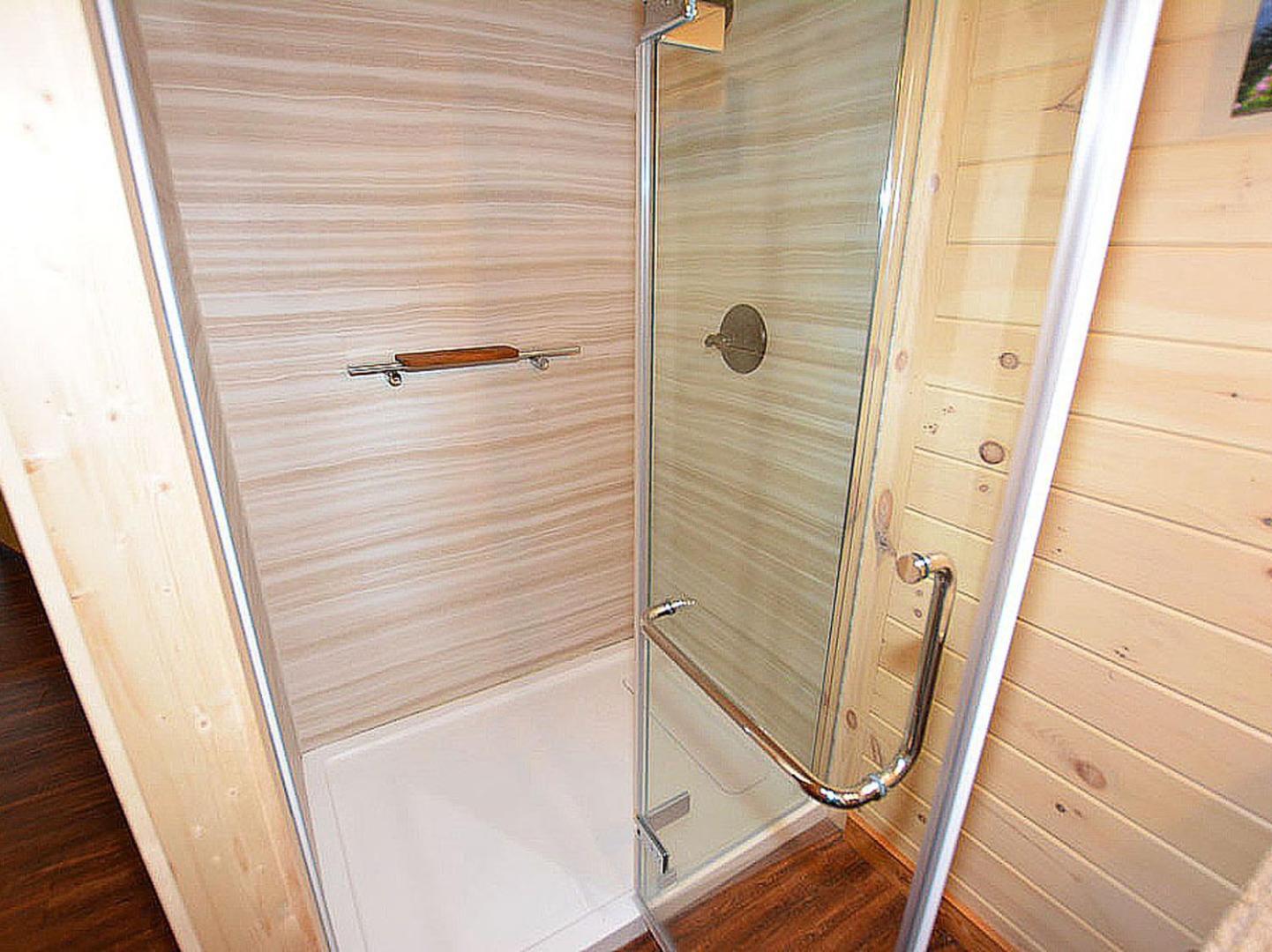 Chalet Honeymoon Hideaway *