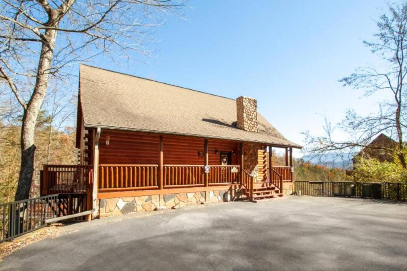 Holiday home Hillbilly Hilton Hot Tub, Game Room, Mtn View