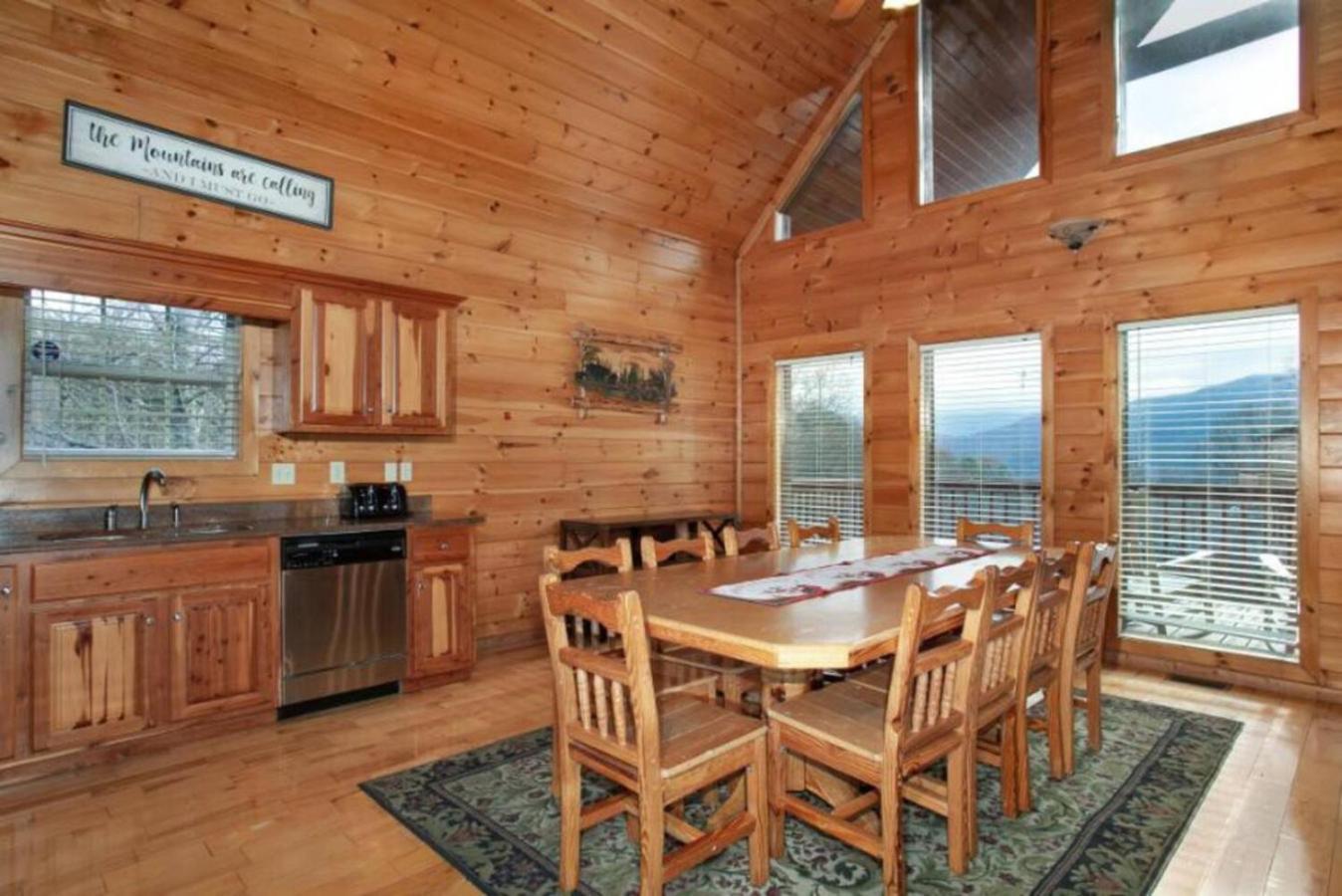 Hillbilly Hilton Hot Tub, Game Room, Mtn View *