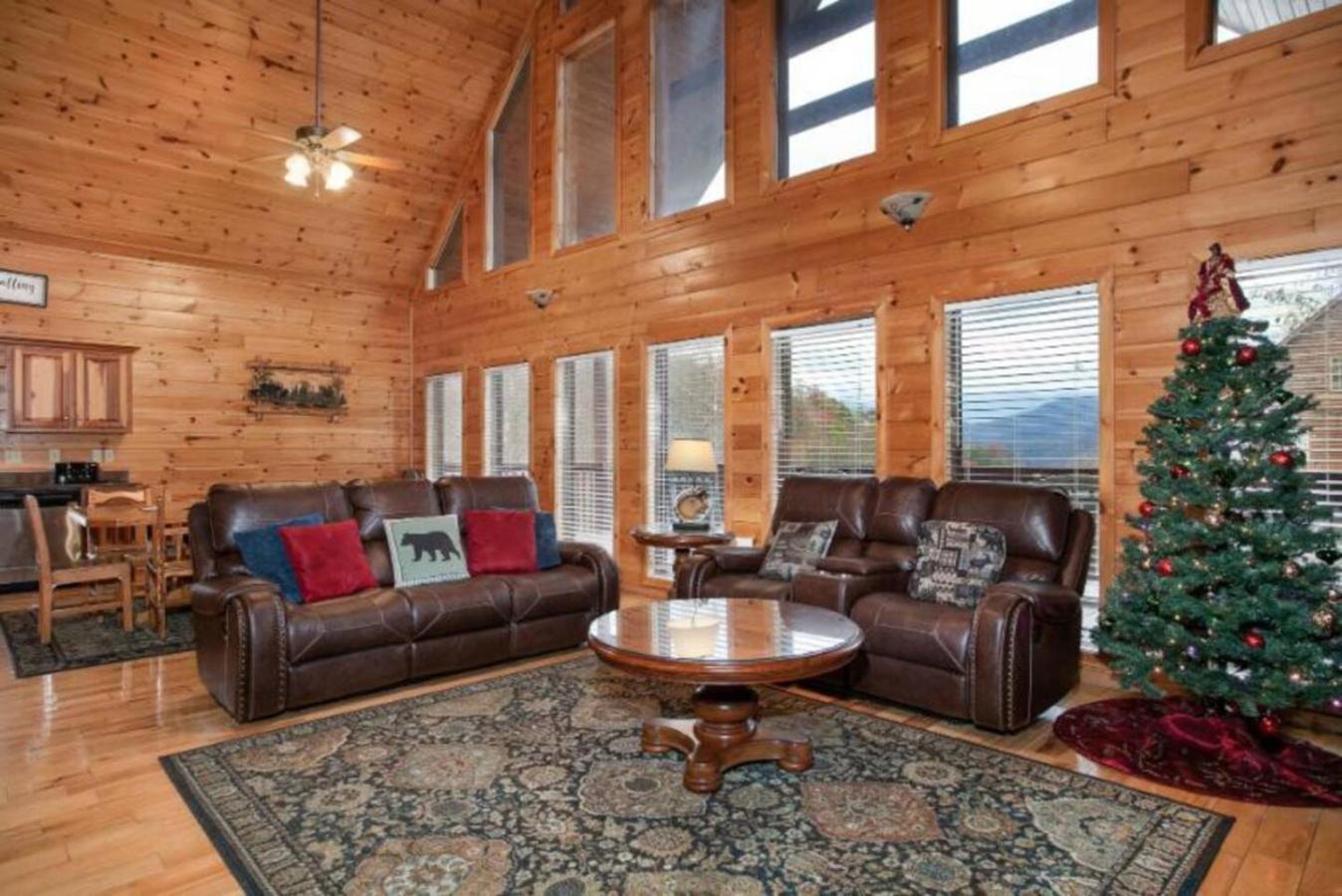 Holiday home Hillbilly Hilton Hot Tub, Game Room, Mtn View *