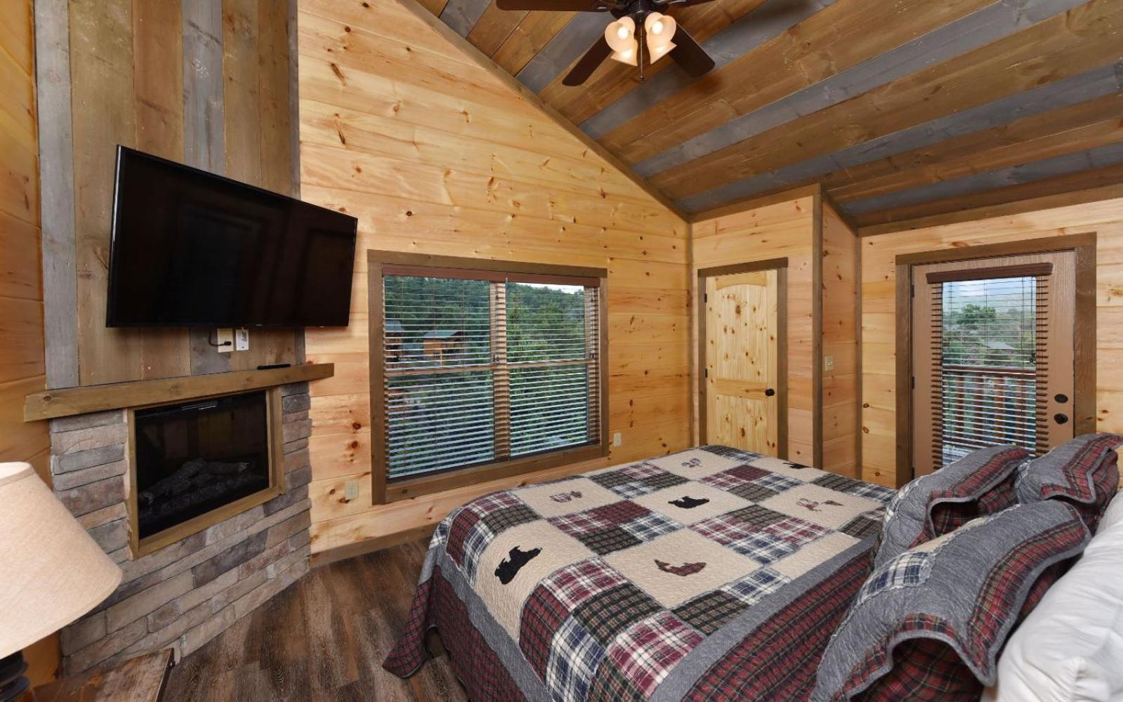 Splash N Views Gatlinburg