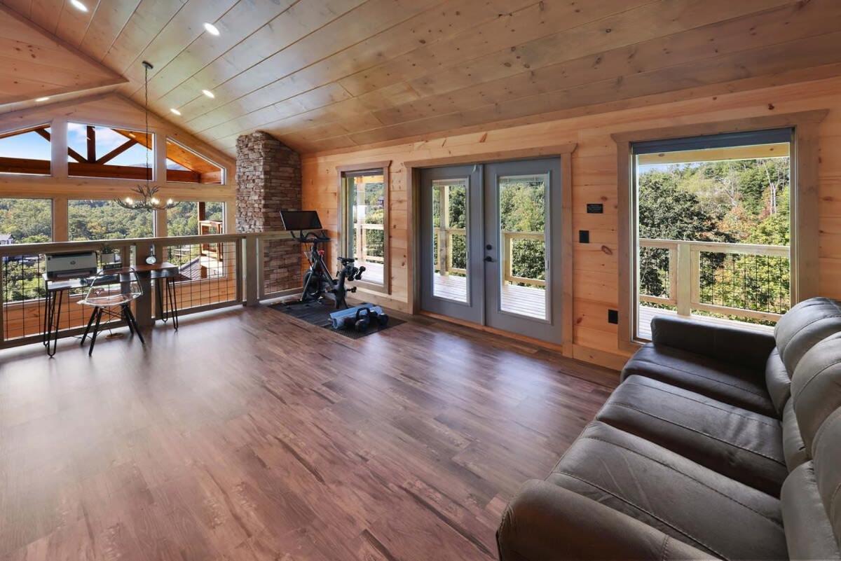 Big Bear Shack - Handicap Accessible & Dog Friendly Holiday home *
