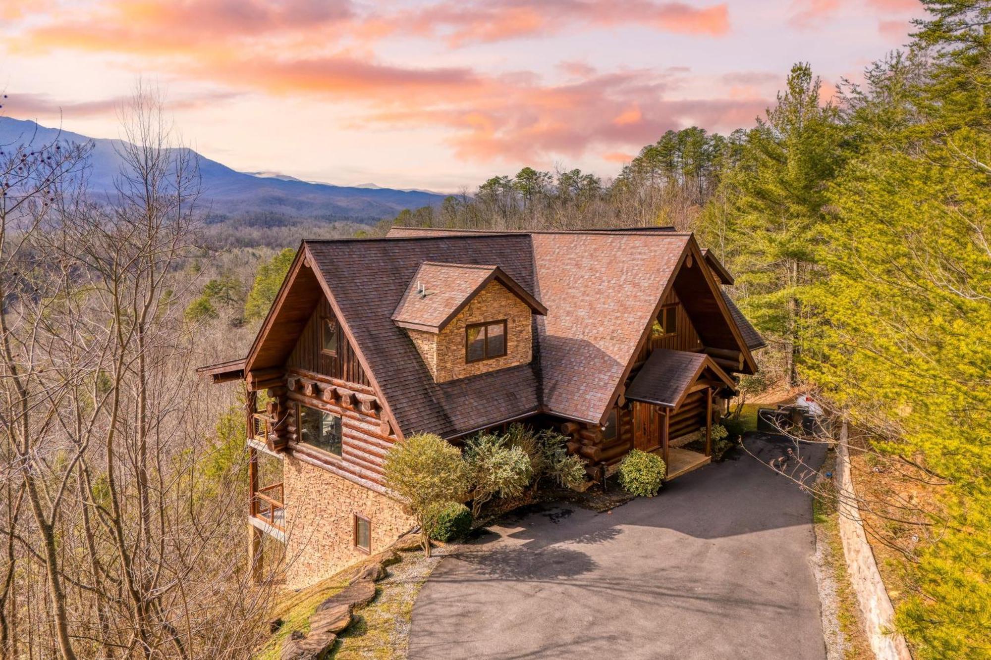 Luxury W Panoramic Views Firepit Game Pinnacle * Gatlinburg