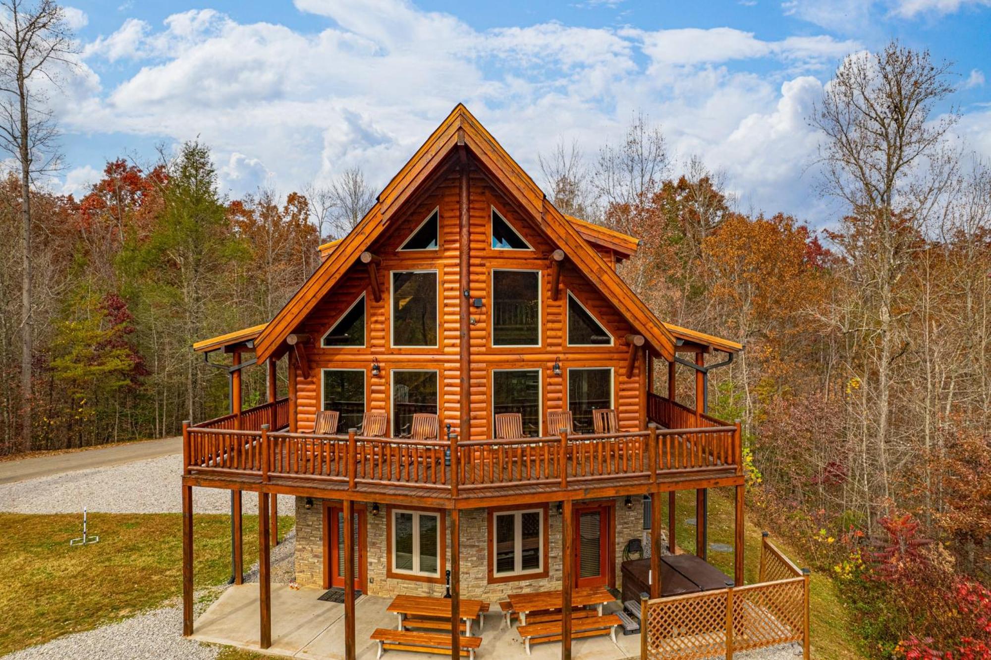 Ridge View Nature And Mountain View - Hot Tub - Firepit - Yard - Games Gatlinburg