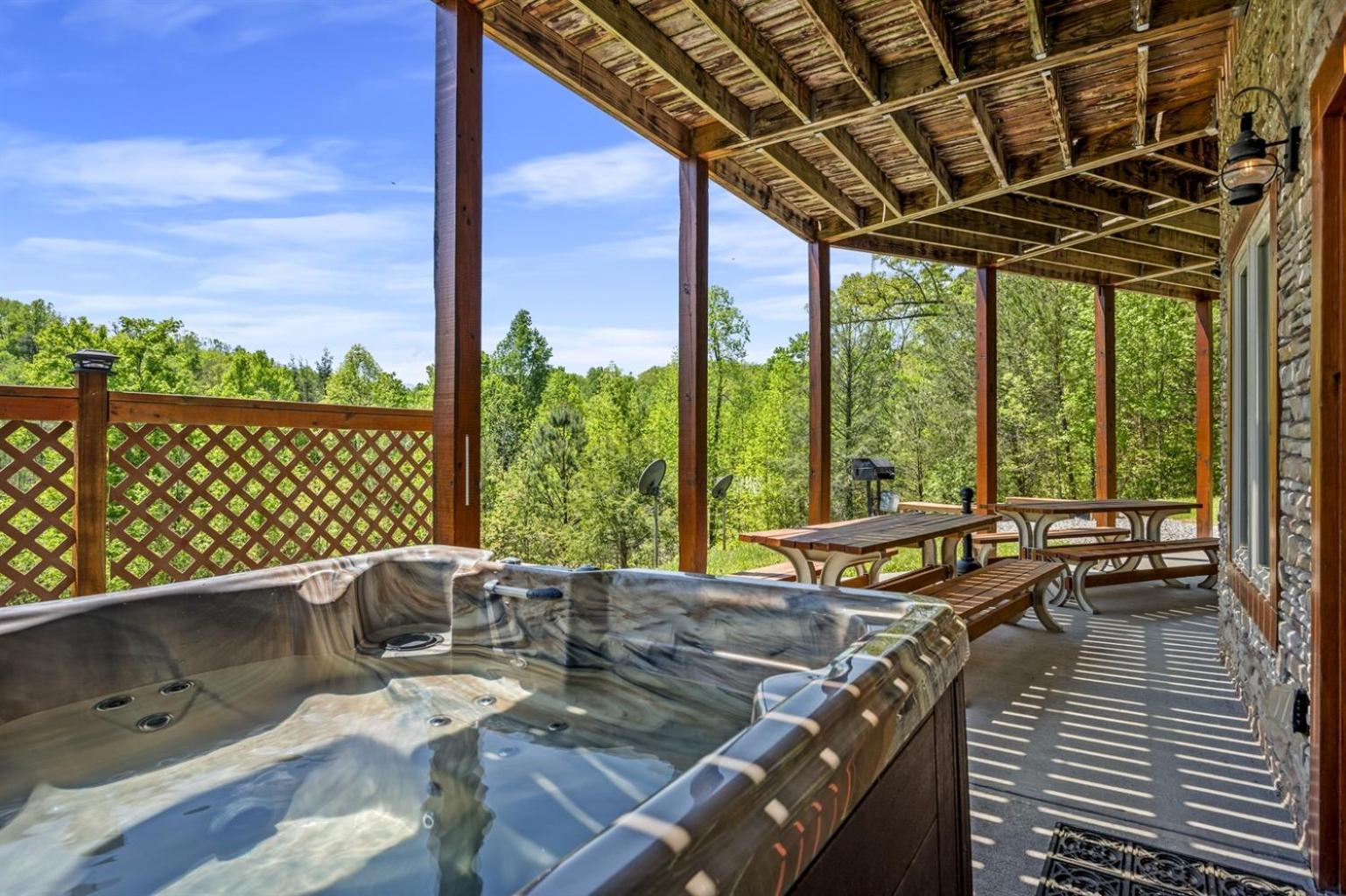 Ridge View Nature And Mountain View - Hot Tub - Firepit - Yard - Games Gatlinburg