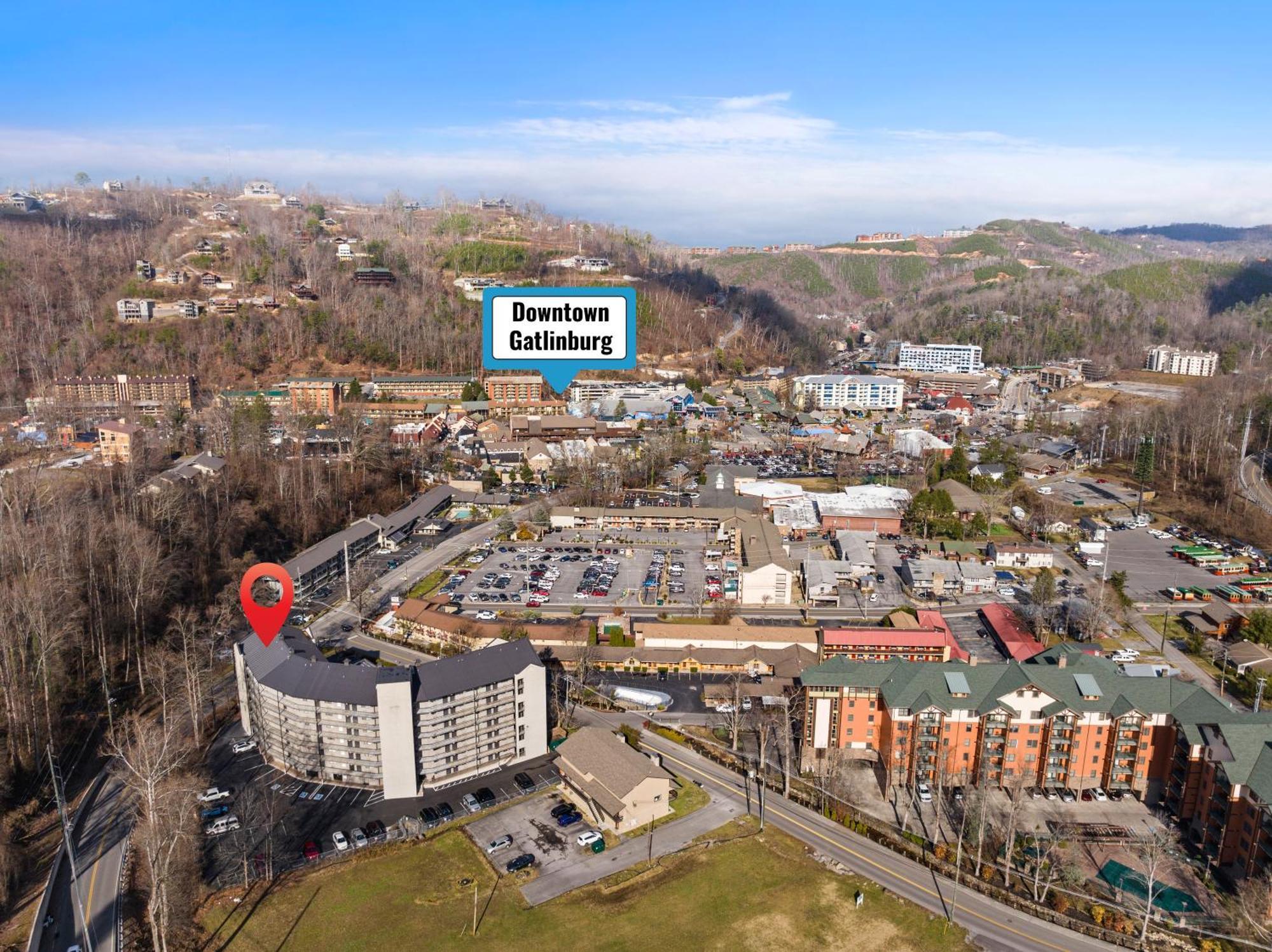 Corner Unit Balcony Free Tix Location Gatlinburg