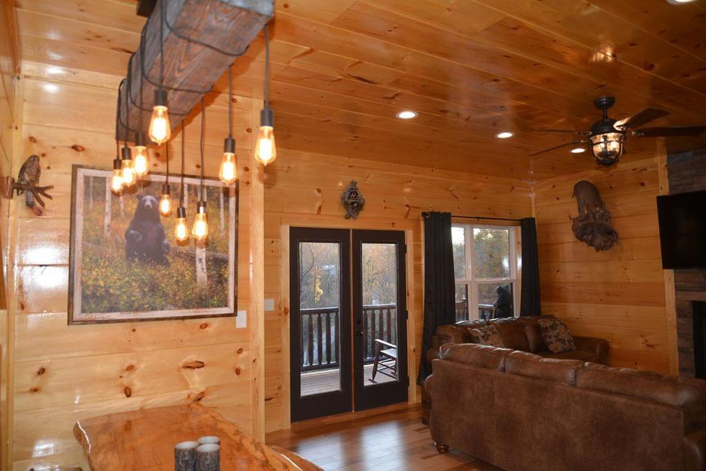 Smoky Mountain Heaven Vi, 5 Luxury King * Gatlinburg