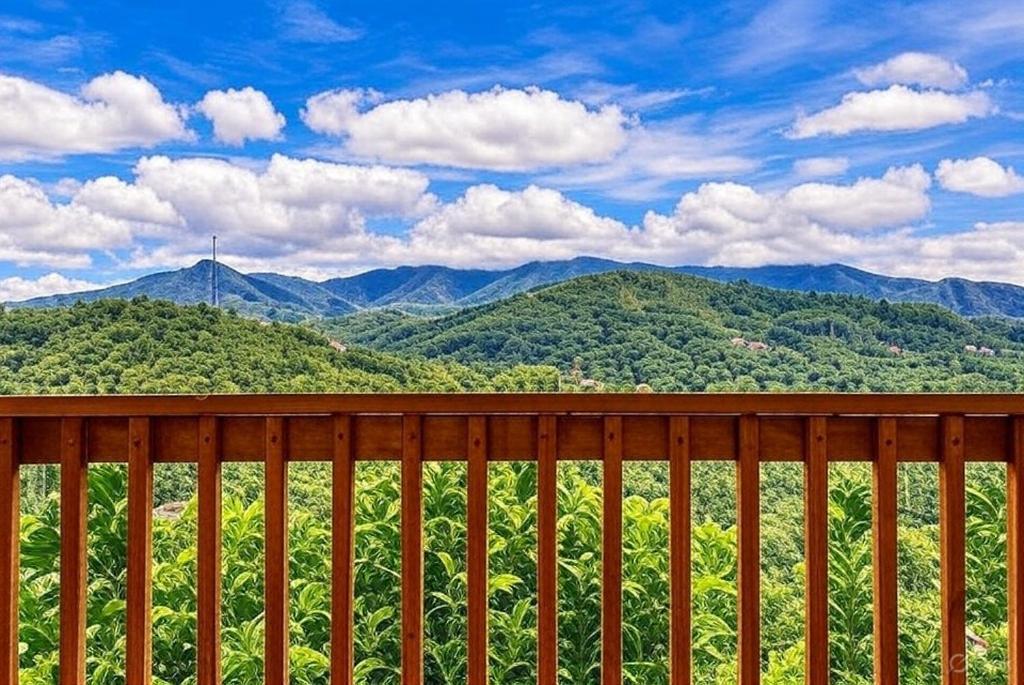 Great Smoky View, Panoramic View, 1089 Of Free Tickets For Each Paid Day, Dollywood And Holiday home *