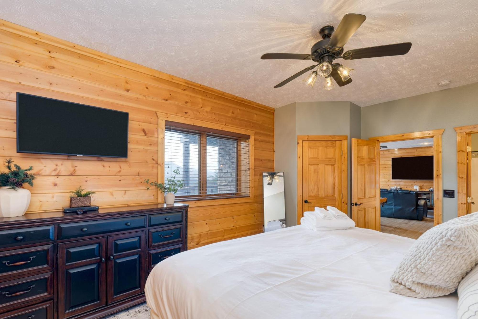 Luxury W Panoramic Views Firepit Game Pinnacle Gatlinburg