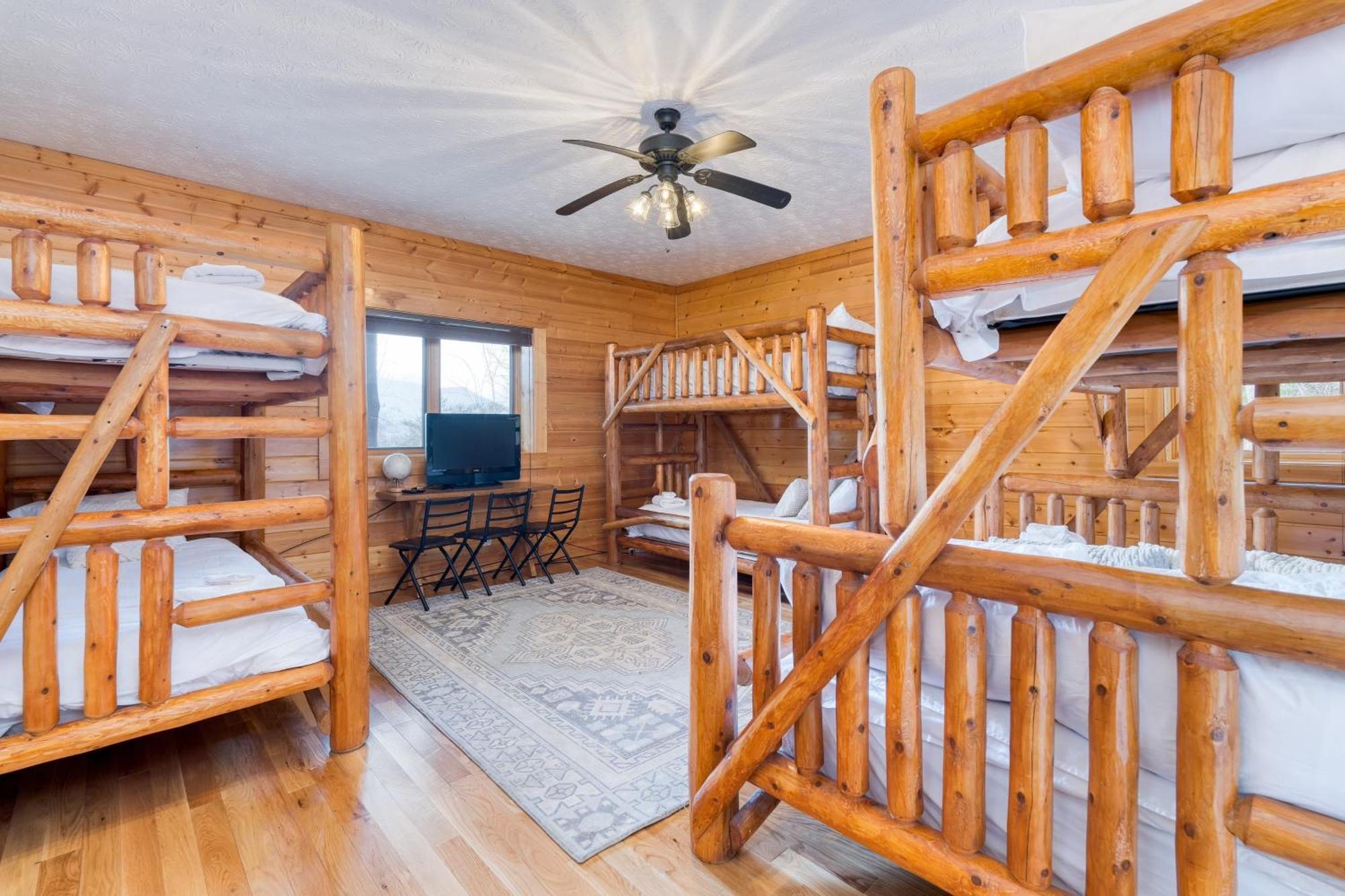 Luxury W Panoramic Views Firepit Game Pinnacle * Gatlinburg