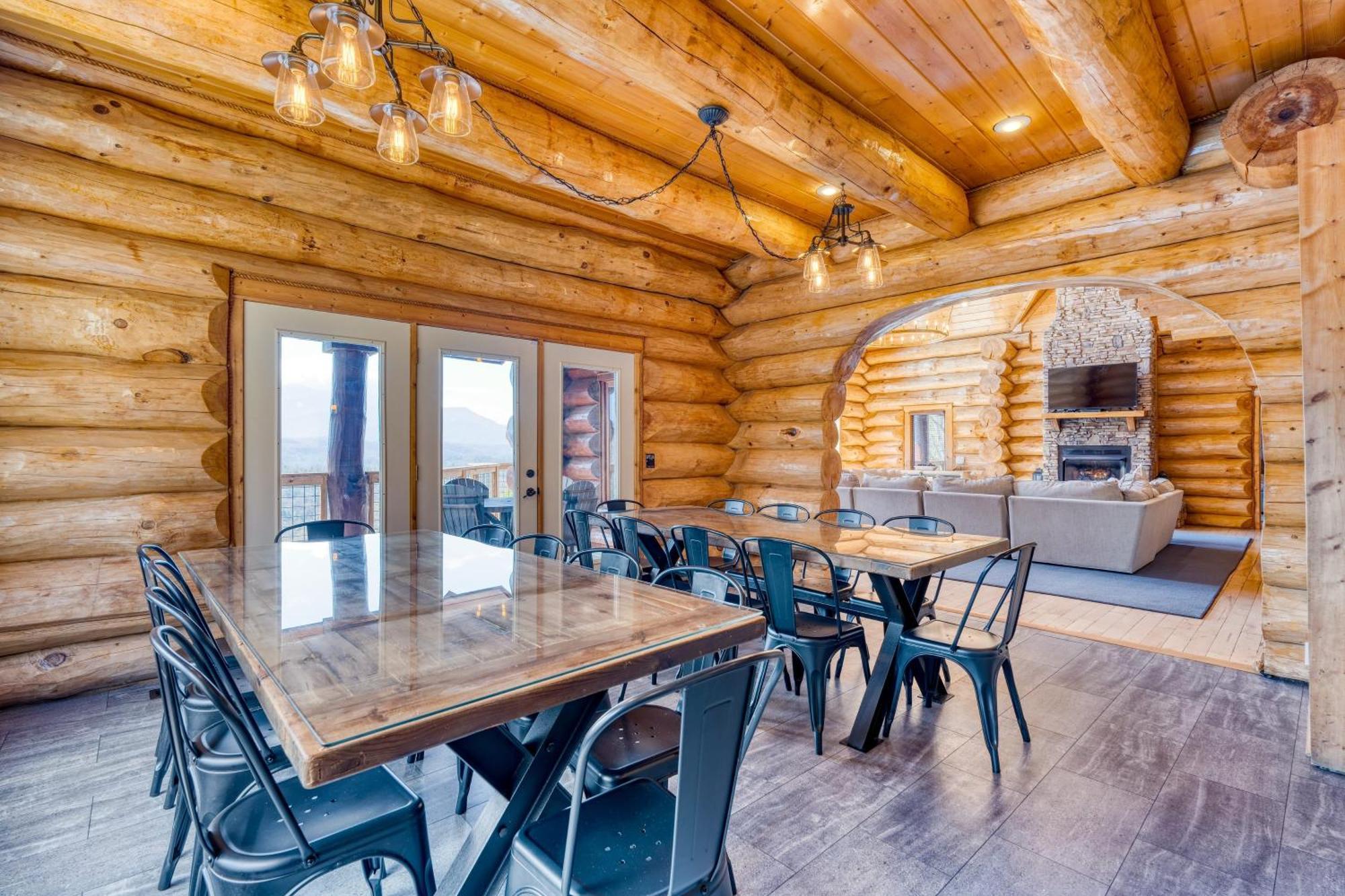 Luxury W Panoramic Views Firepit Game Pinnacle Holiday home Gatlinburg