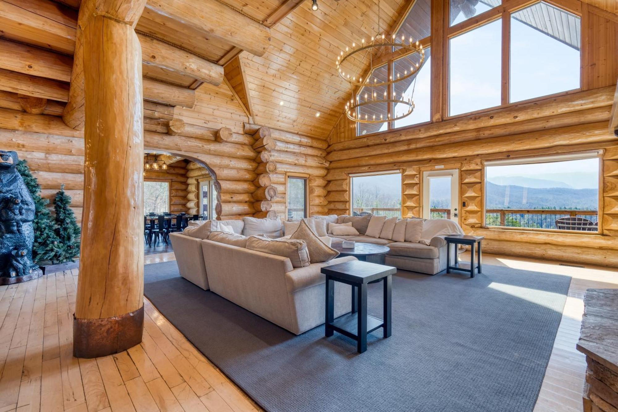 Luxury W Panoramic Views Firepit Game Pinnacle Holiday home *
