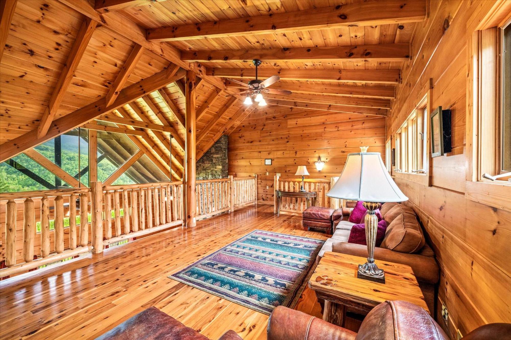 Wine Down Holiday home Gatlinburg