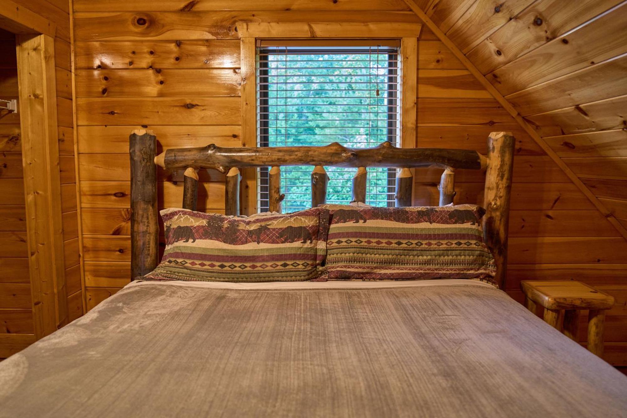 Holiday home Summit Sanctuary *