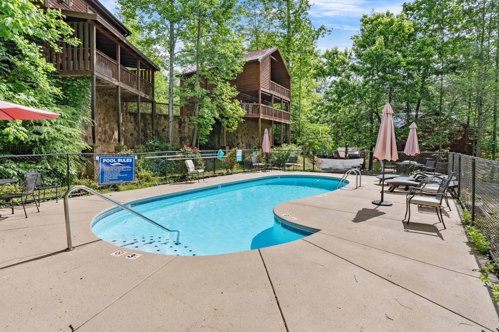 211 Misty Mountain Getaway Holiday home Gatlinburg