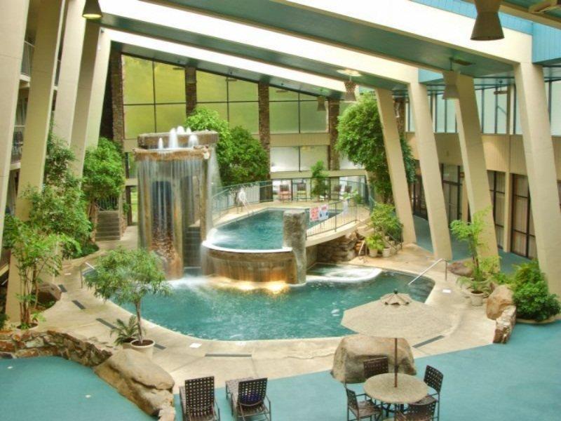 Hotel Glenstone 3*