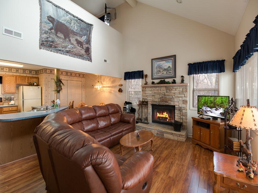 Mountain Hideaway- One-bedroom Gatlinburg
