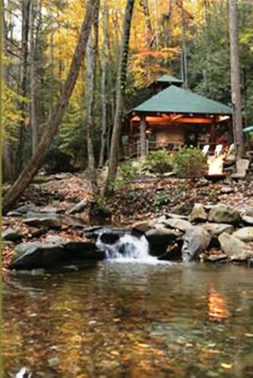 The At Buckberry Creek Gatlinburg