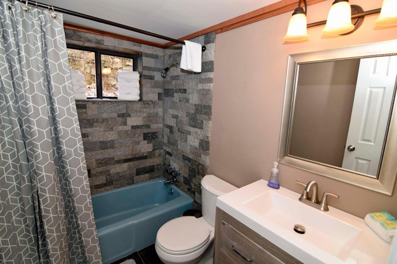 1125 Bear Ridge 4 Bedroom Cabin Holiday home Gatlinburg
