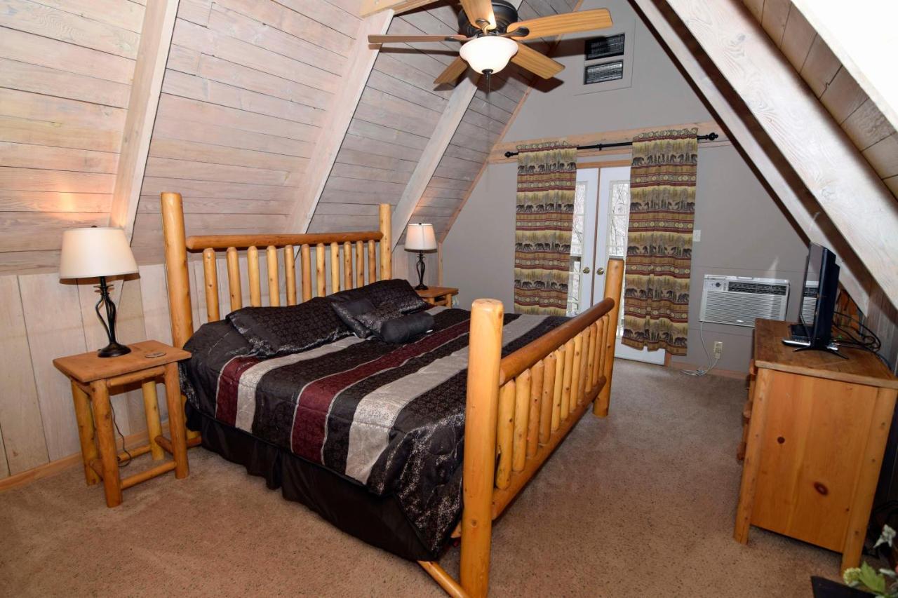 Holiday home 1125 Bear Ridge 4 Bedroom Cabin