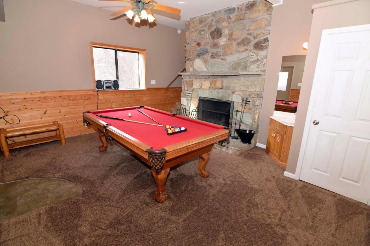 Holiday home 1125 Bear Ridge 4 Bedroom Cabin