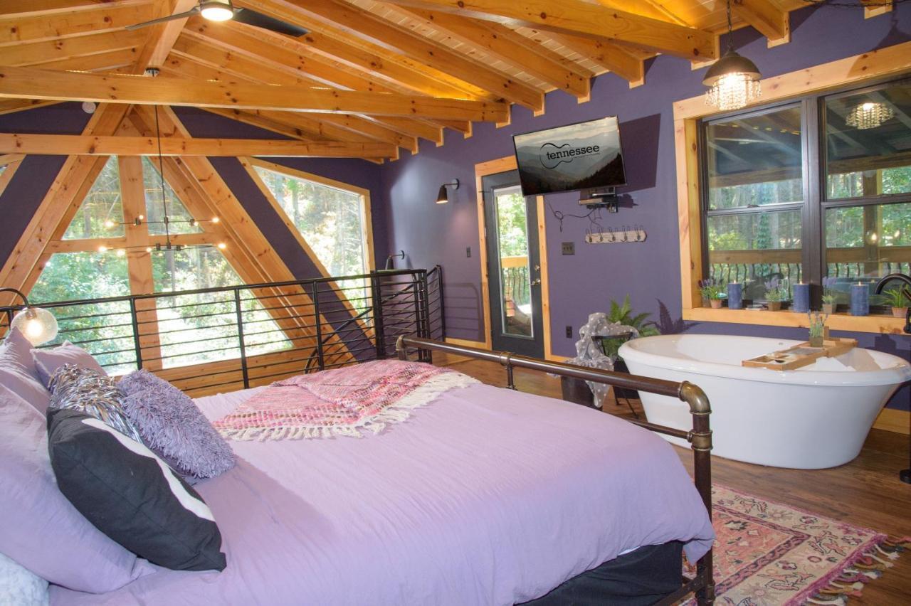 Holiday home Whispering Waters Cabin Gatlinburg