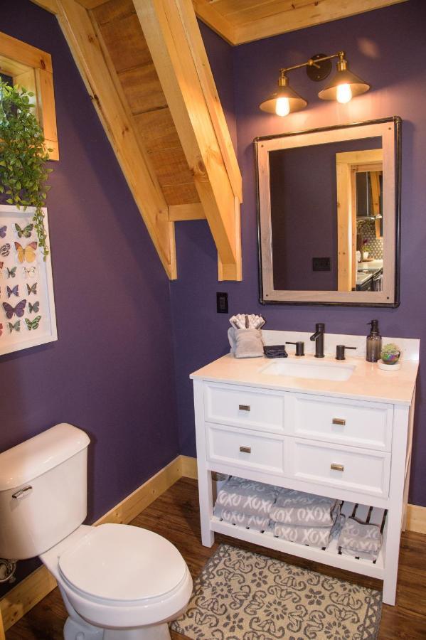 Whispering Waters Cabin Holiday home Gatlinburg