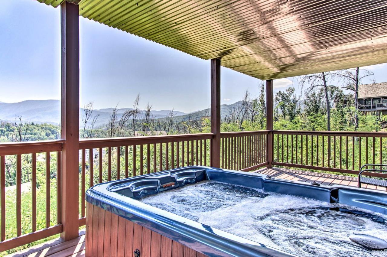 Mountain-view With Private Hot Tub! Holiday home Gatlinburg