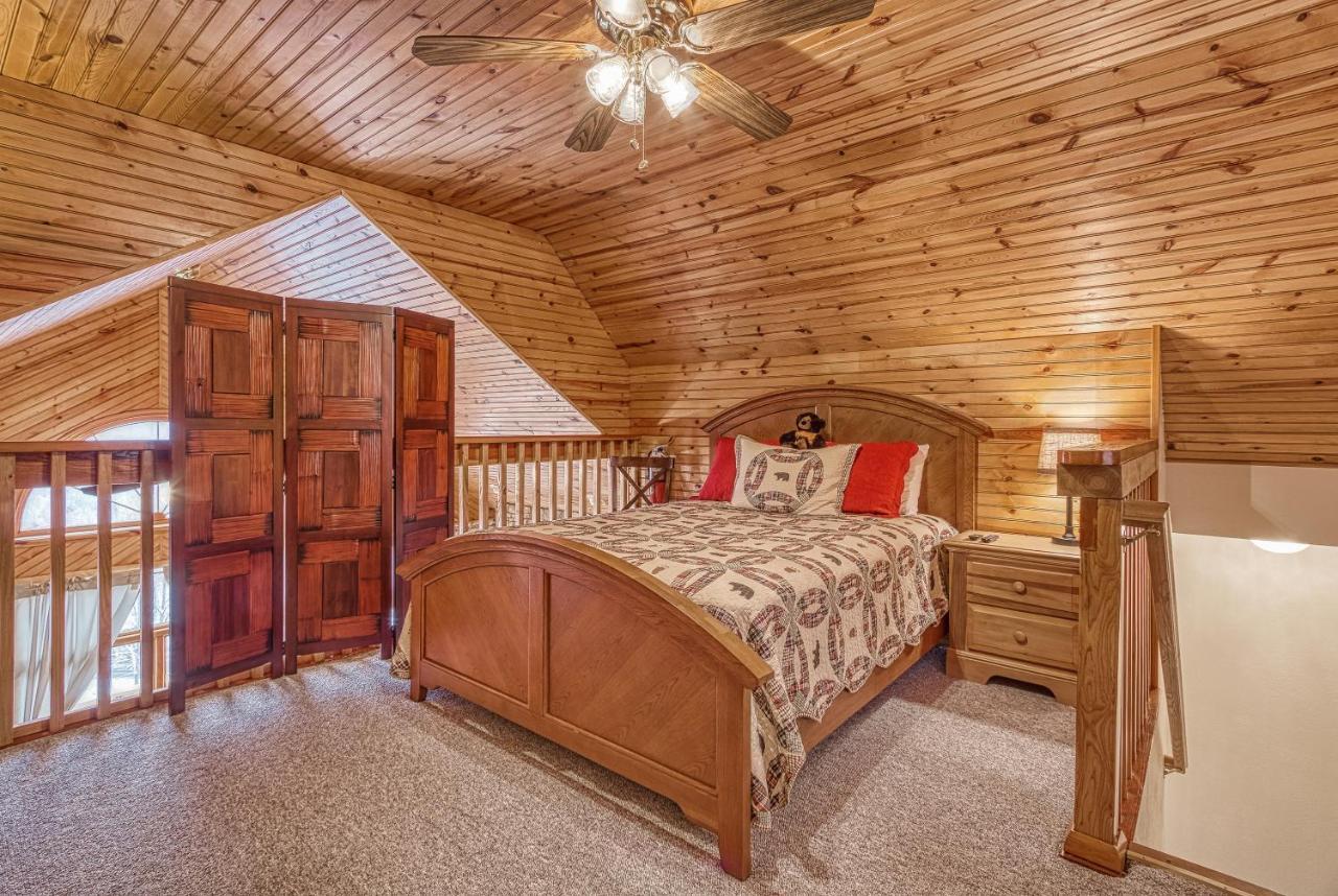 Chalet Bears Eye View Gatlinburg