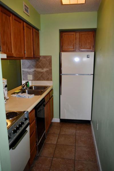 The Summit #4307- 3 Bedroom 2 Queens 2 Twins *